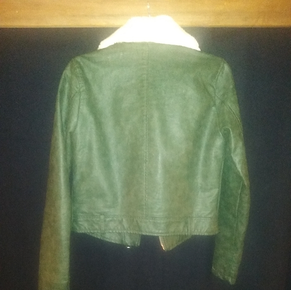 Jacket - Picture 2 of 4